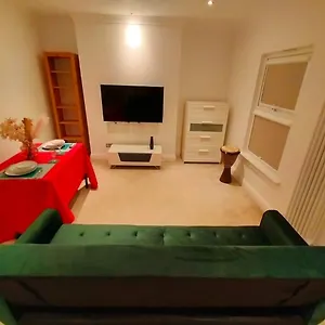  Apartamento Fully-equipped Flat In The Of Reino Unido