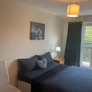  Habitación en casa particular Wilmot Close
