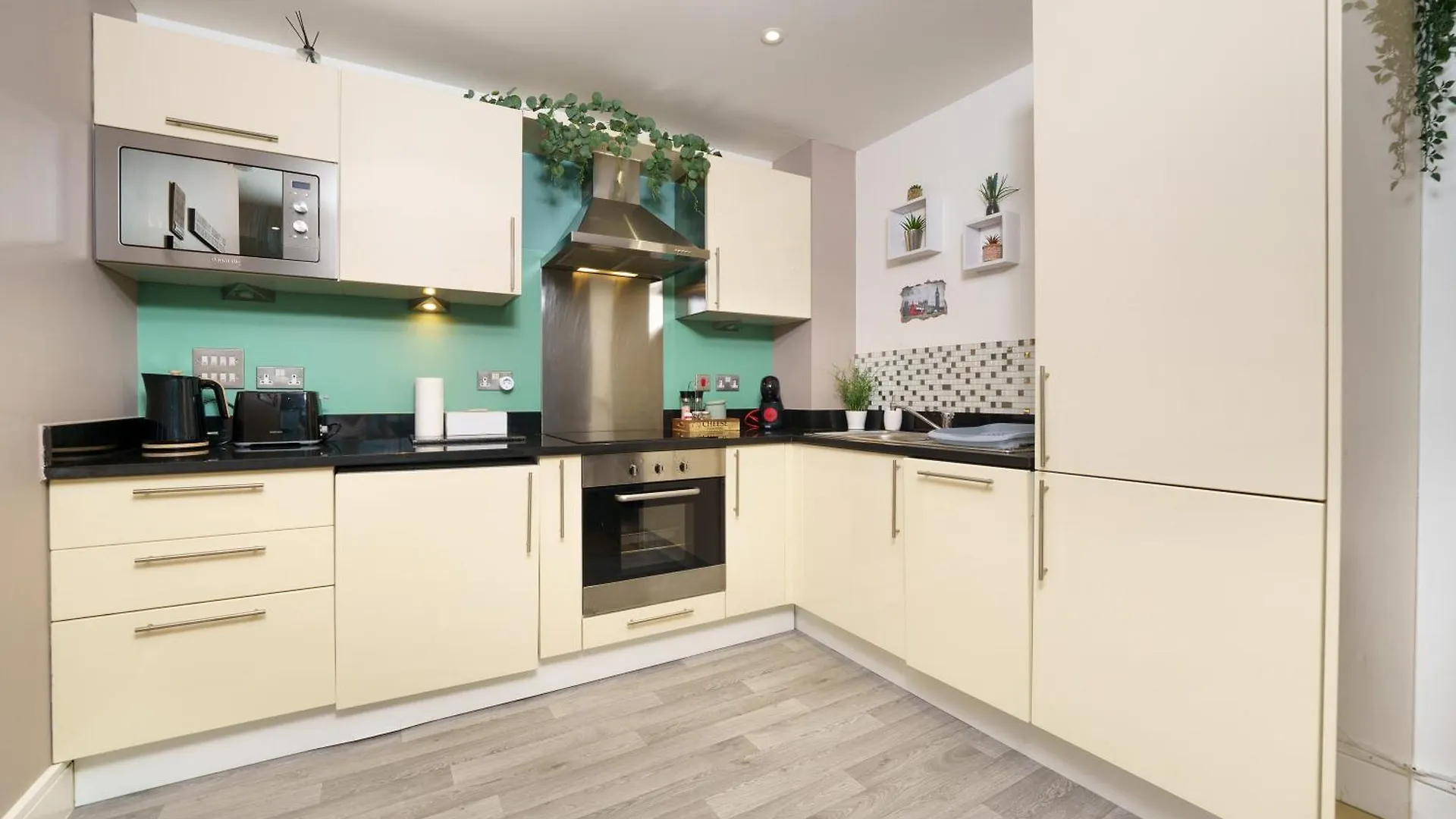 Cobalt Point, South Quay Apartment London
